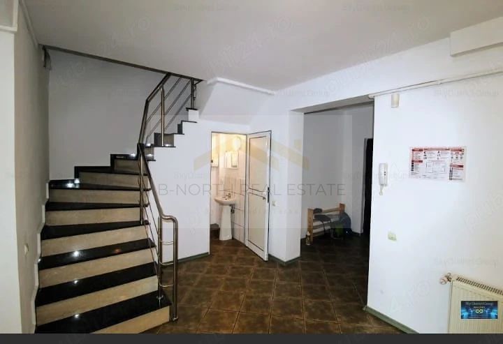 Spațiu de închiriat 220 mp | Mall Vitan | Ideal birouri / cabinete / showroom - Poză 3