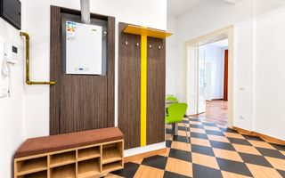 De vânzare/ închiriat Apartament istoric, 2 camere, Central Arad - Poză 2