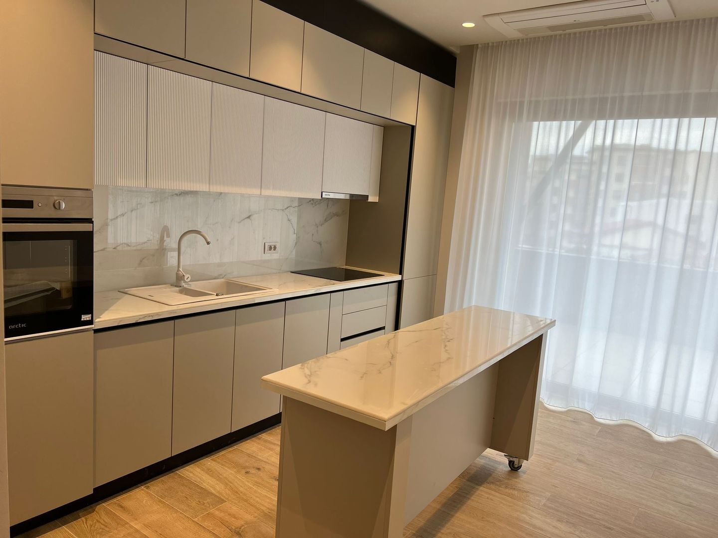 APARTAMENT TIP PENTHOUSE | 160 MP TERASA | ZONA CENTRALĂ - Poză 9