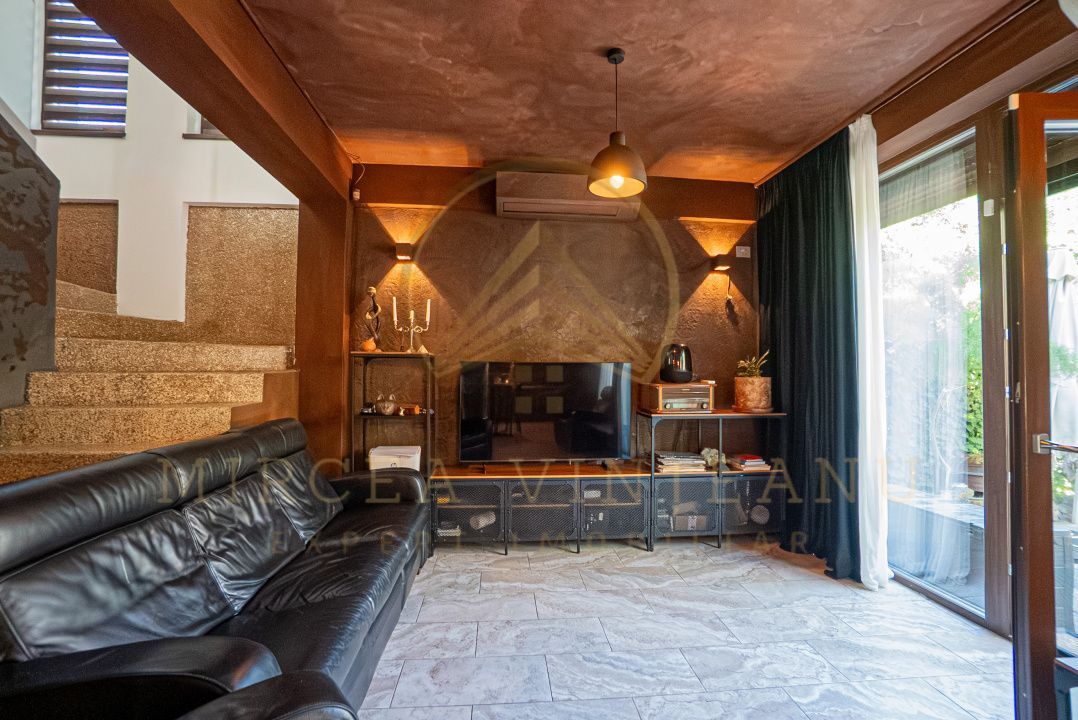 Casa P+1E de vanzare in Mamaia - Tabara Navodari - Poză 3