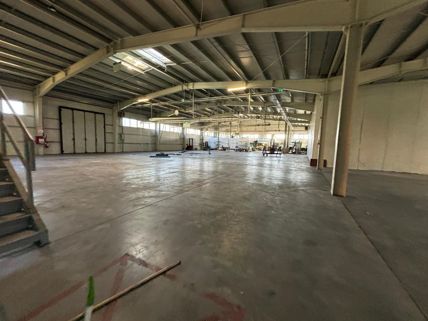 Hala 5000 mp dotata pentru productie si depozitare ISU categoria D - Poză 28