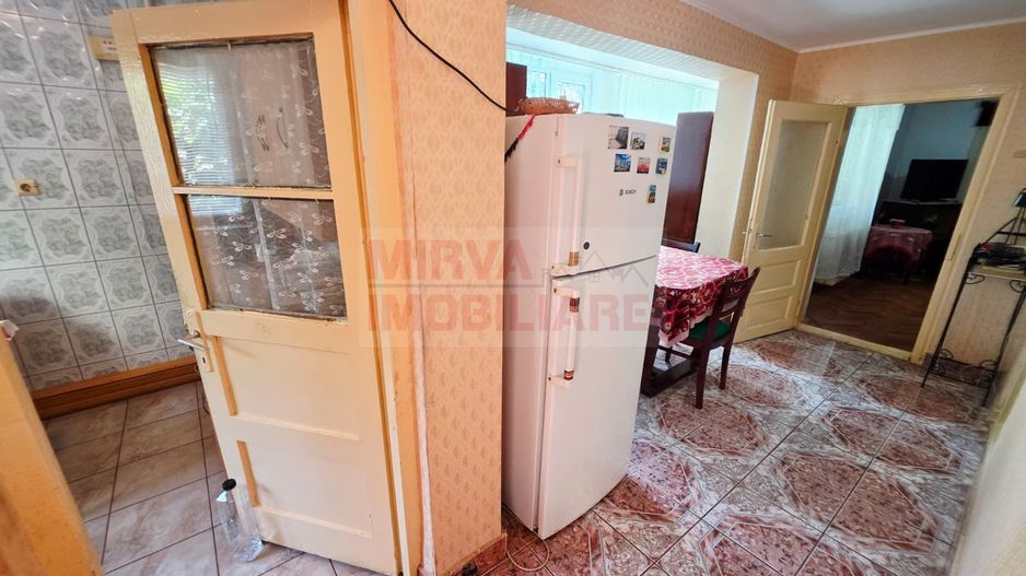 Casă 4 camere, teren 315 mp, garaj – Cantacuzino, Ploiești - Poză 10