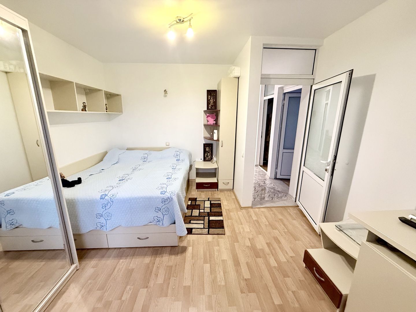 Vila în stil American - Total independentă energetic, garaj + terasă! - Poză 17