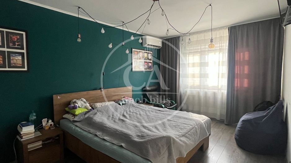Apartament cu 3 camere de vânzare în zona Nufarul, Oradea - Poză 1