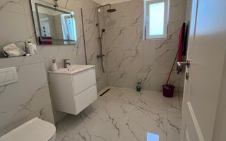 Apartament Modern 3 camere-balcon-etaj 2-Pensiunea Morariu - Poză 5