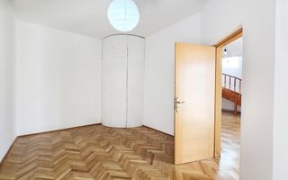 Imobil consolidat și versatil ideal pentru birouri sau clinică - Poză 4