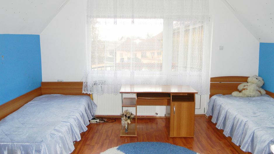 Casa mobilata in Centrul Mun. Sacele - Poză 11