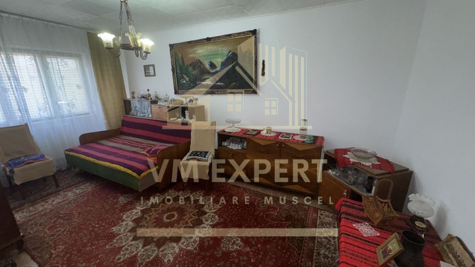 APARTAMENT 2 CAMERE ETAJ 4  VISOI CAMPULUNG ZONA MOL - Poză 2