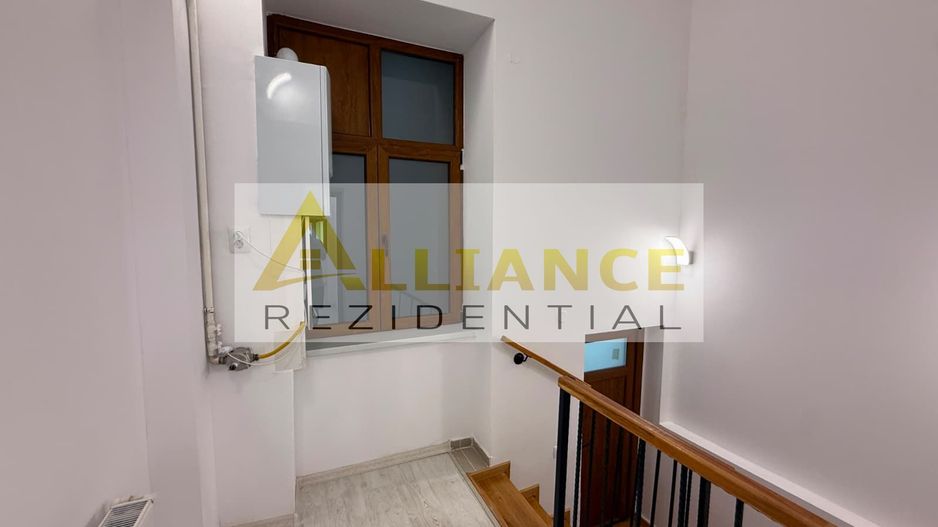 Apartament 2 camere tip duplex { Centrul Istoric -Piata Unirii } - Poză 10