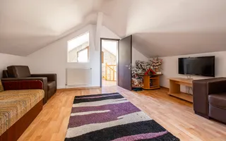 Casă 4 camere, garaj, foișor, grajd, 6000mp teren lângă padure - Poză 11