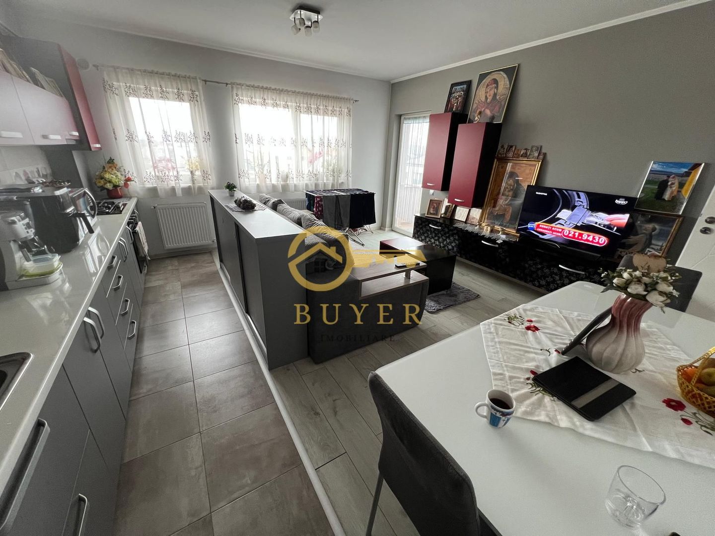 Apartament cu 3 cam mobilat si utilat- Etaj 2, balcon- zona Brana - Poză 4