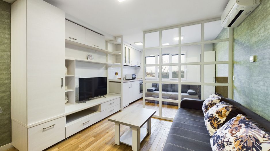 Garsonieră confort 1 în zona Sânnicolau Mic - Poză 1