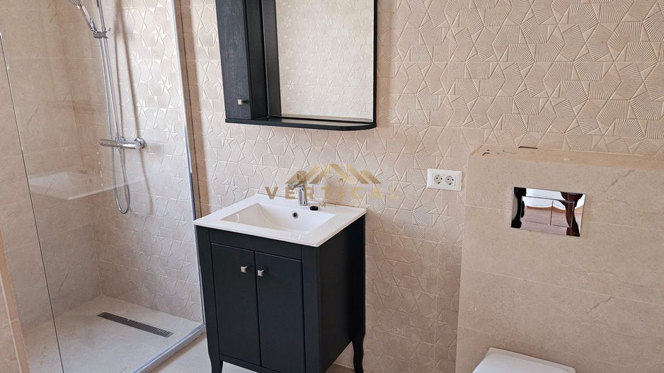 De vanzare vila 4 camere - cartier Mega Parc Residence -comuna Berceni - Poză 15
