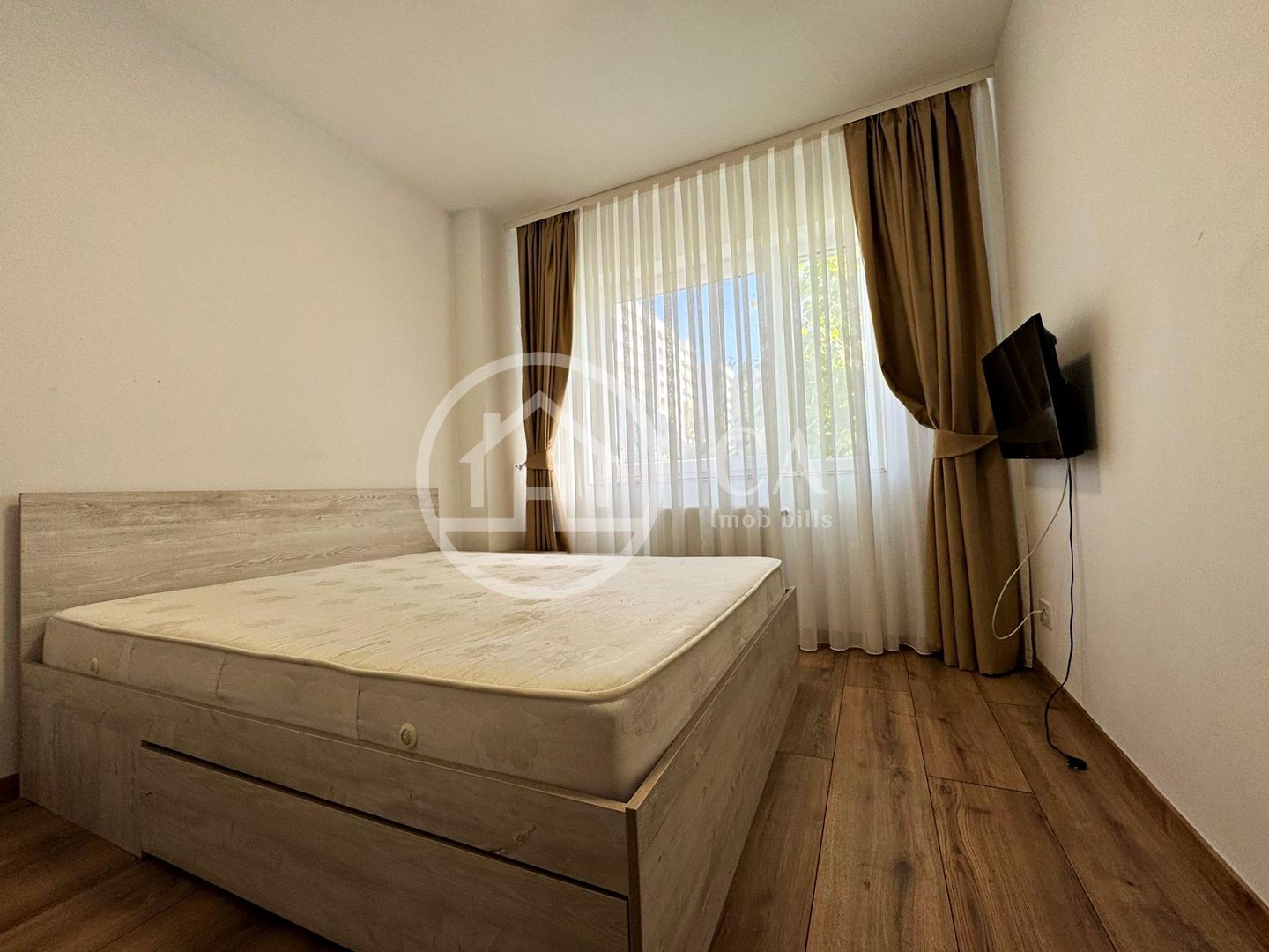 Apartament de închiriat cu 3 camere în PRIMA ONESTILOR, Oradea - Poză 4