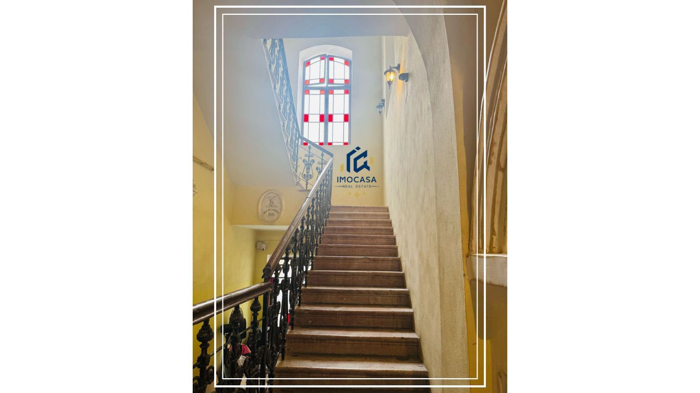 De vanzare 2 apartament istoric confort lux ultracentral Mobilate Arad - Poză 11