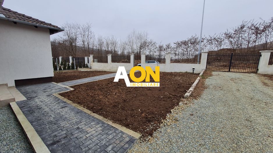 Casa 4 Camere, 101 mp Utili, Teren 700mp, Com Ciugud - Poză 2