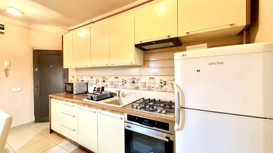 Apartament 3 camere,  vedere spre Iulius Mall - zona Circumvalațiunii - Poză 6