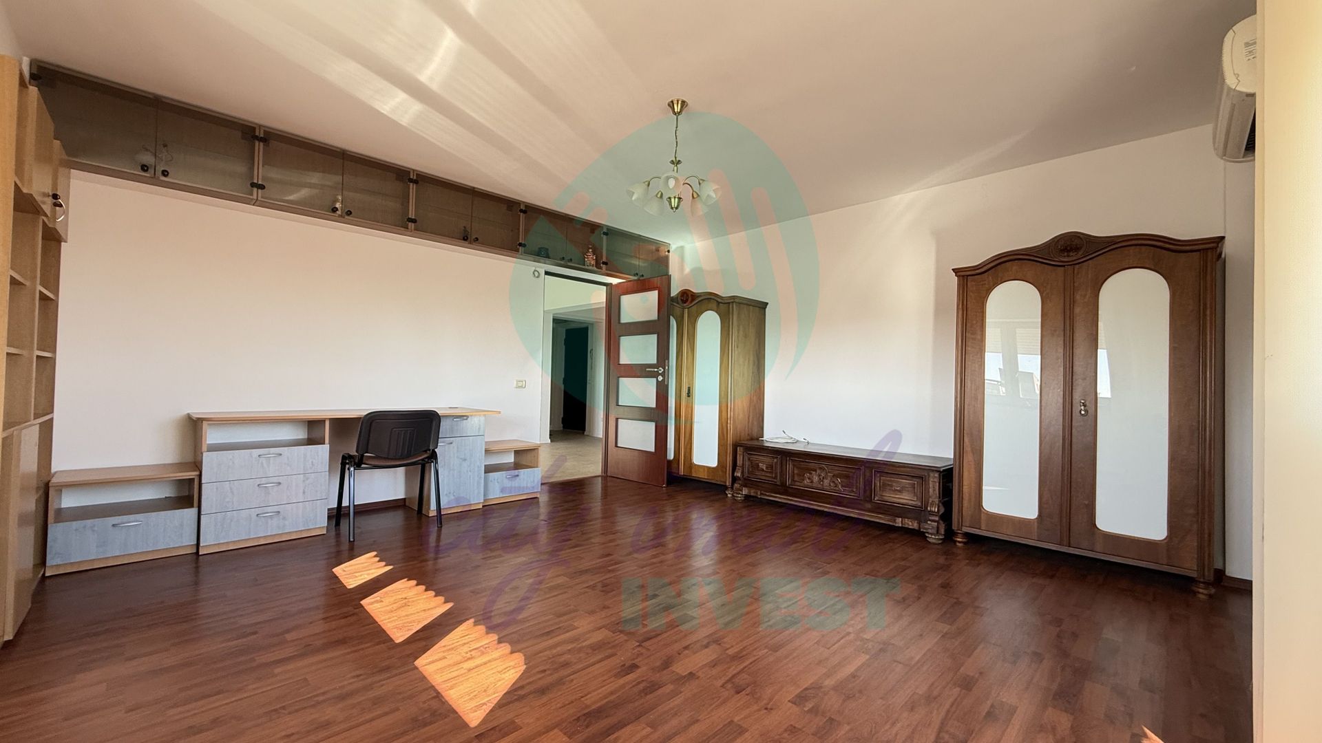 CityImob Invest vă propune spre vânzare un apartament de 3 camere situat ultrace - Poză 2