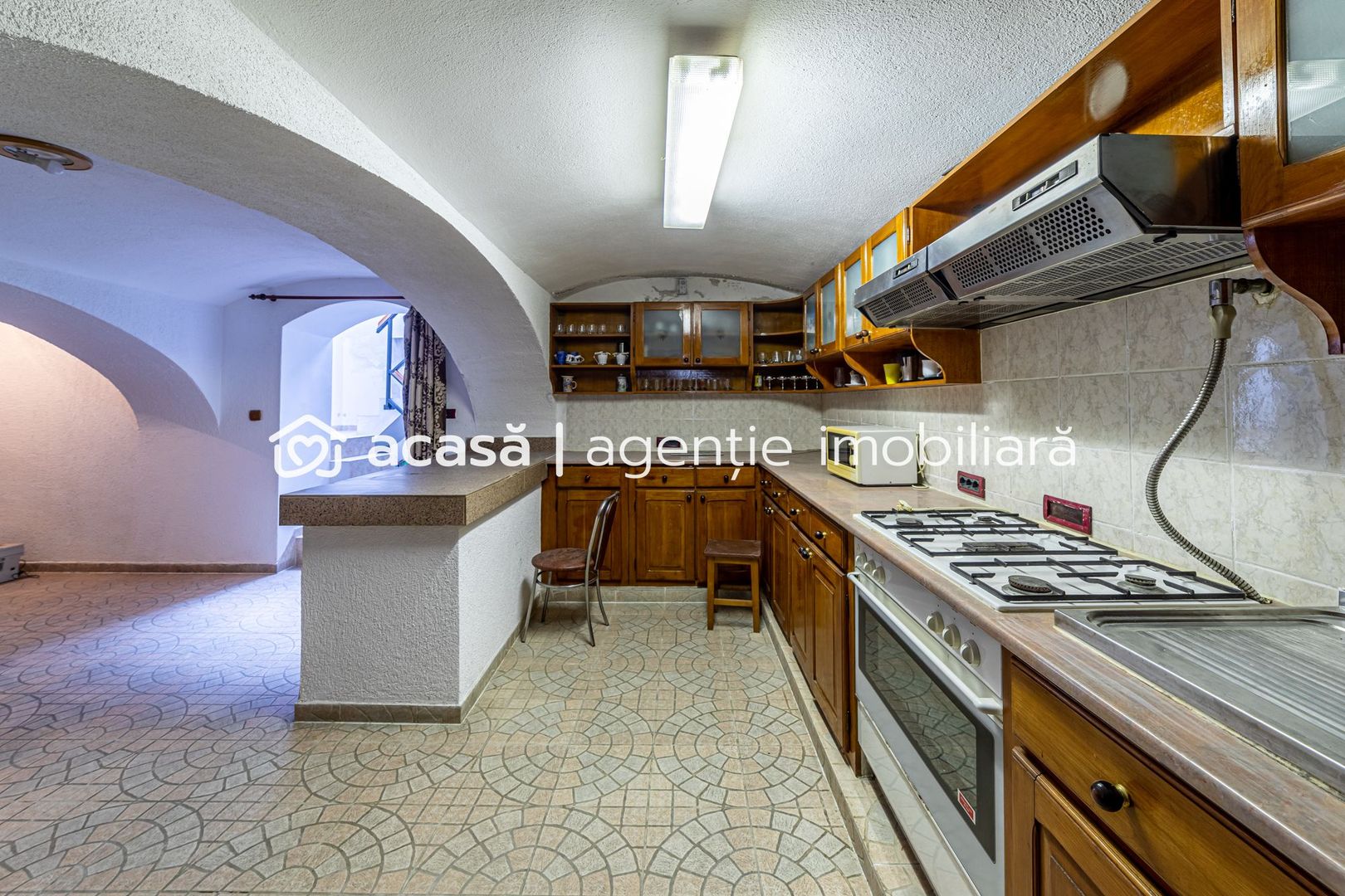 Apartament spațios cu 4 camere situat Ultracentral - Poză 11