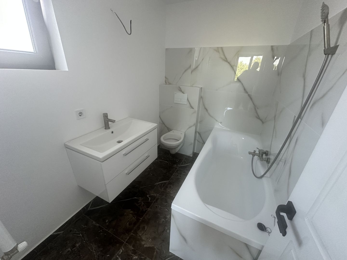 CASA INDIVIDUALA - 3 CAMERE , TOATE UTILITATILE, FINALIZATA, COMIS 0% - Poză 12