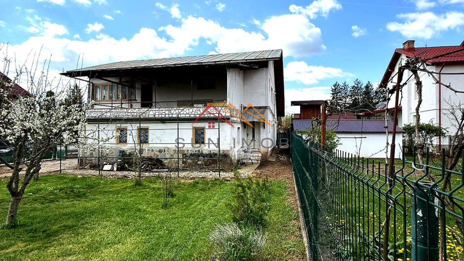Casă P+1E cu teren generos de 697 mp, zona foarte buna Campina, PH - Poză 4