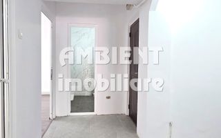 DE ÎNCHIRIAT - Spațiu birouri - Apartament cu 3 camere, parter, zona CENTRU; - Poză 11