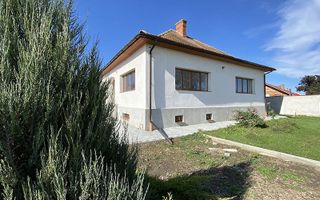 Domeniu de 9000 mp - Ideal pentru Dezvoltare Imobiliară sau Business de Lux! - Poză 11