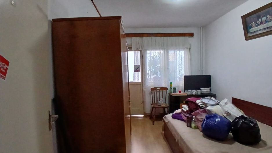 Apartament 3 camere de vanzare Lujerului - Poză 2