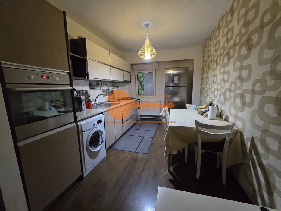 Apartament de 3 camere in zona Sebastian - Poză 2