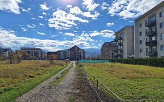 Inchiriere teren 1000mp in zona rezidentiala din Tractoru, 500 euro/luna - Poză 2