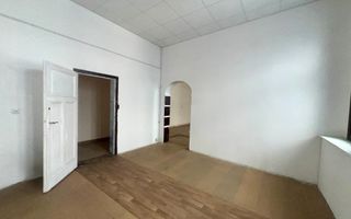 Spațiu comercial / birou ultracentral - Piața Ferdinand, Oradea - Poză 10
