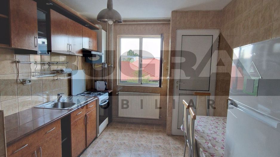 Apartament de 3 camere, decomandat, 70mp, zona strazii Parang - Poză 6