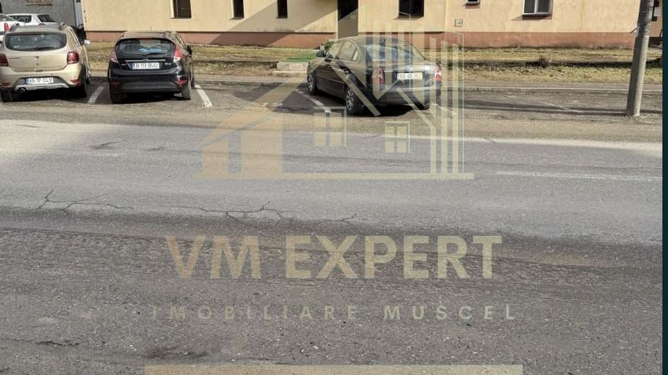 SPATIU COMERCIAL DE INCHIRIAT 80 MP CAMPULUNG - Poză 6