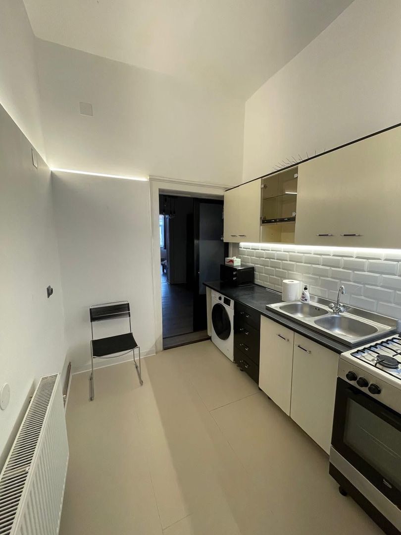Apartament cu 2 camere | Bulevardul Eroilor | Locație ultracentrală - Poză 3