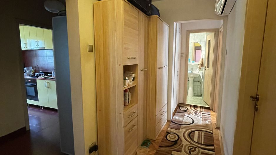 Apartament 4 camere, decomandat, zona excelenta, comison 0%. - Poză 7