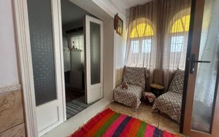 Casă batraneasca+ teren 999 mp intravilan în Oituz - Poză 7