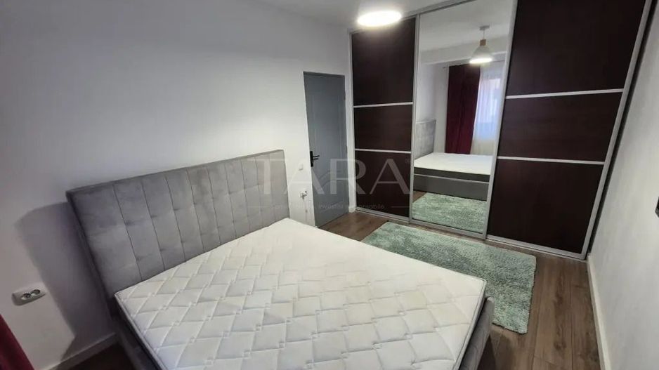 Apartament cu 3 camere, balcon și parcare – zona Panemar, Florești. - Poză 7