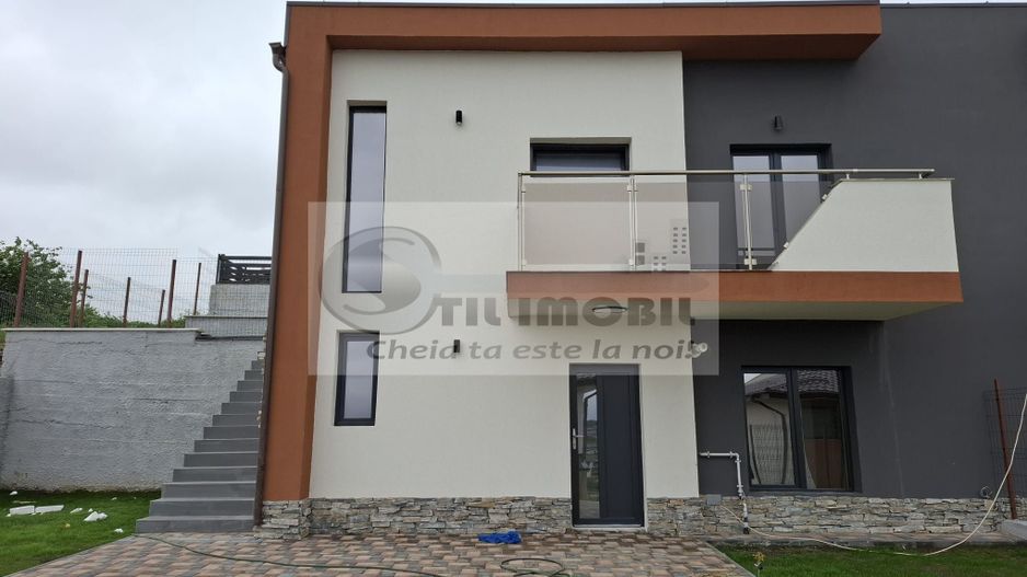 Casa tip Duplex in Valea Adanca 150 000 euro - Poză 1