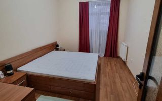 Vand apartament 90 mp in micro 17, Independentei - Poză 4