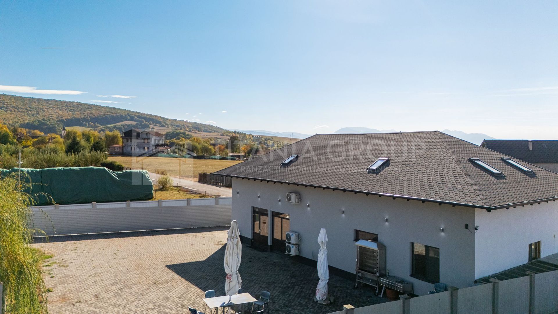 Vila 5 dormitoare | Pensiune | Proprietate versatilă în Marcus, Brașov - Poză 2