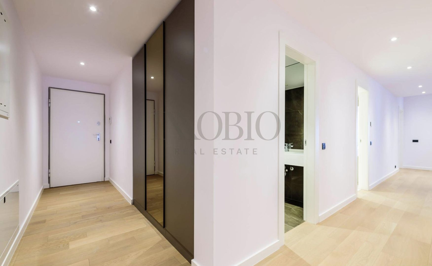 Apartament 4 Camere | One Herastrau Towers | Loc de Parcare - Poză 8