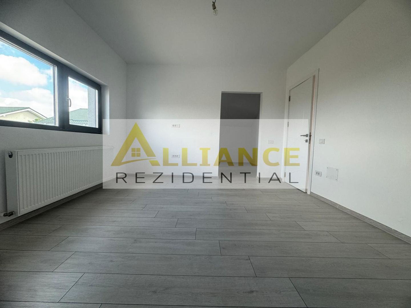 Casa - 4 camere - 144 mp utili - La 5 min de metrou - Poză 13