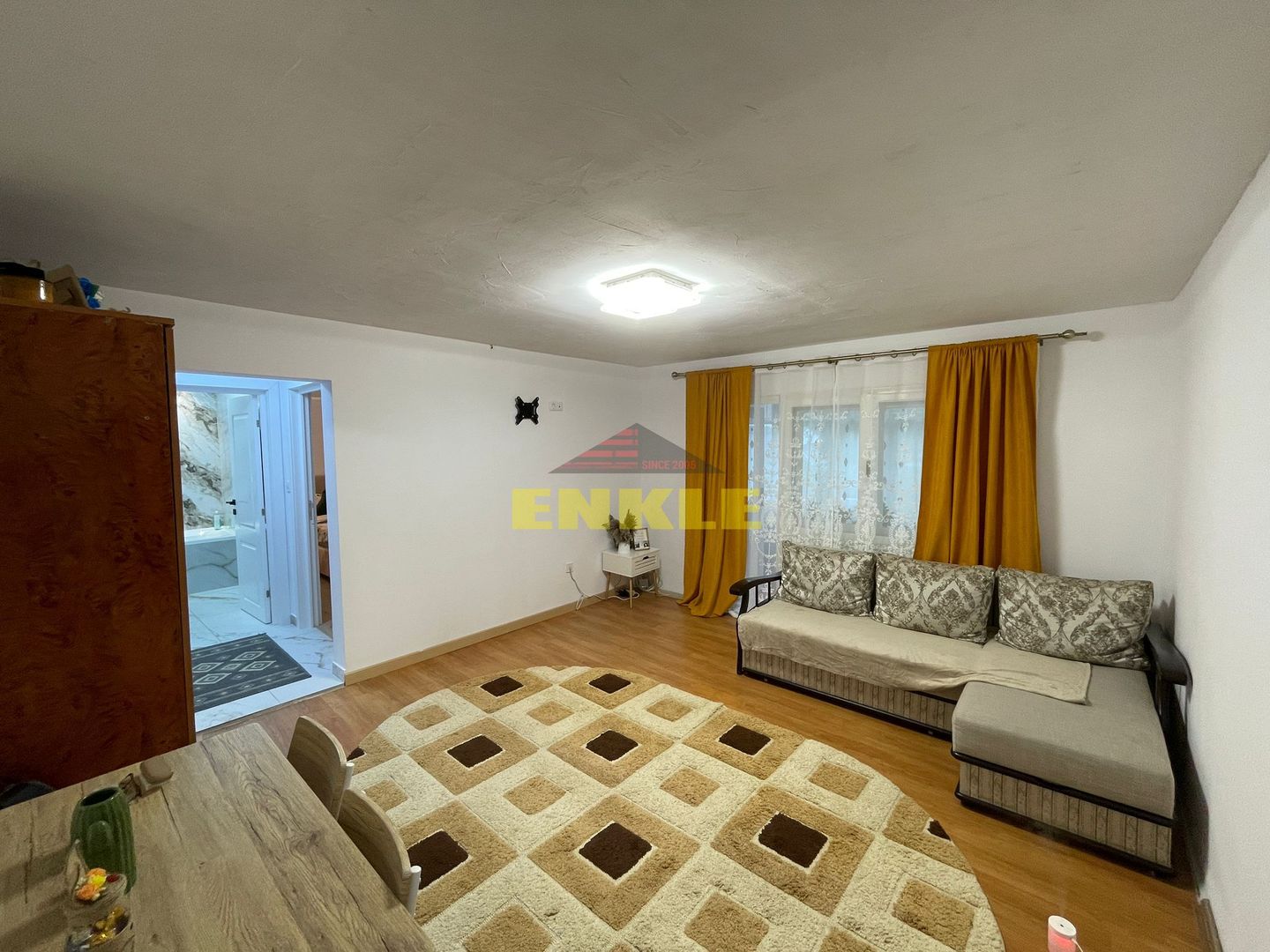 De vanzare apartament cu doua camere, zona Imparat traian. - Poză 5