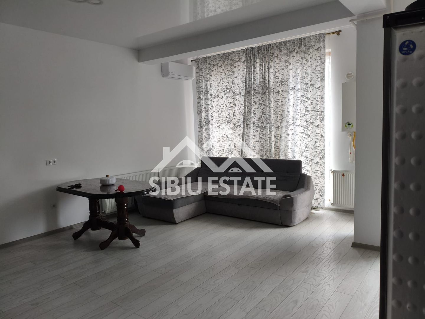Apartament de vanzare cu 2 camere etaj 1 - langa Shopping City - Poză 1