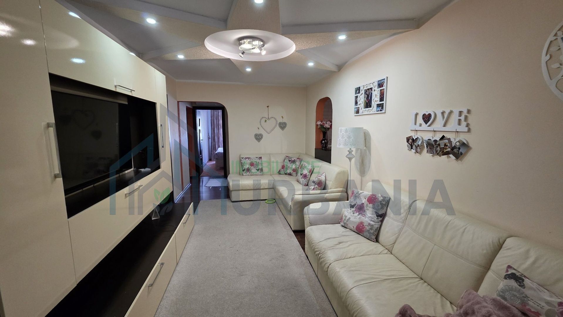 Apartament 4 camere de închiriat - Nicolina, Strada Salciilor, Iași - Poză 2