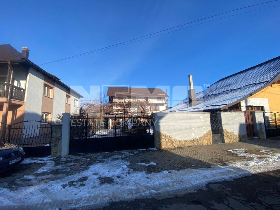 Pensiune / Casă 400 MP | Str. Mihai Eminescu - Poză 2