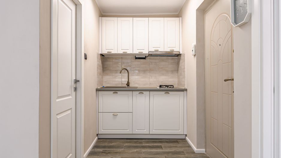 Apartament 3 camere renovat - zona Banu Mărăcine - Poză 2
