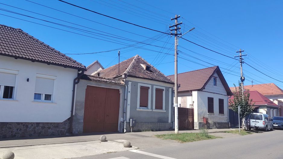De vânzare casă cu 5 camere, Agnita, str. Horea - Poză 1