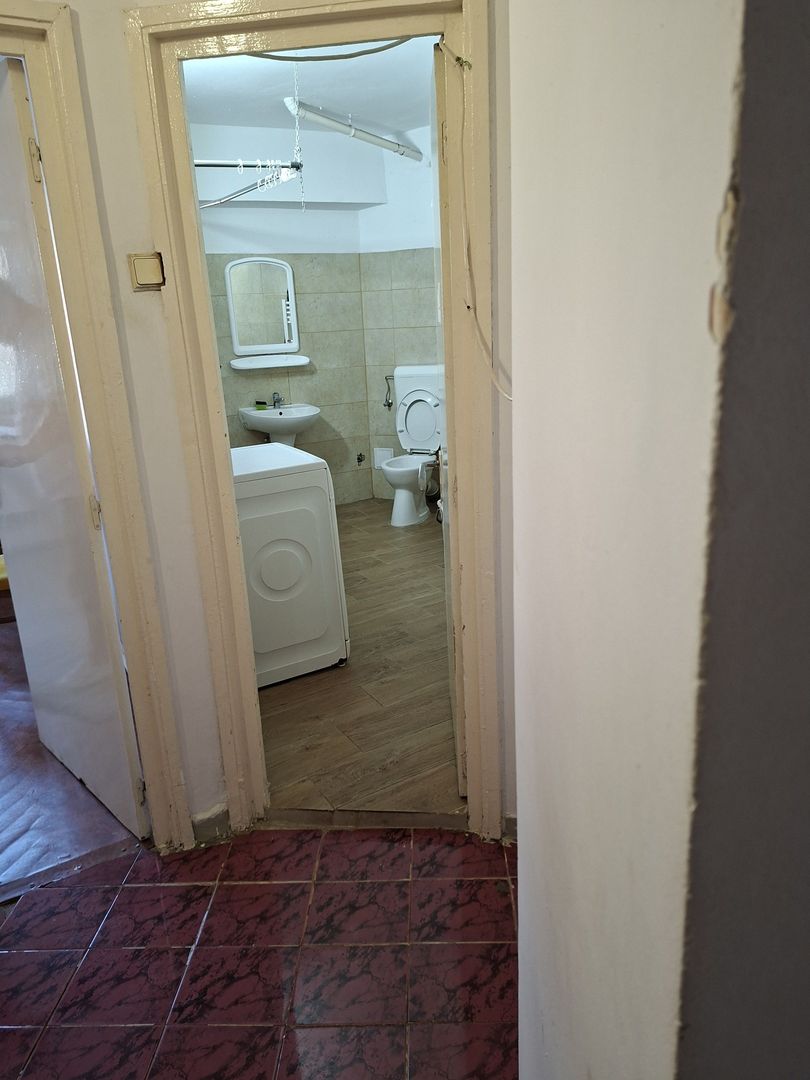 BRASADAS inchiriaza ap cu 4 cam etaj 3/8 cu lift in Micro 17. - Poză 10