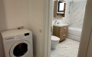 Inchiriez apartament 2 camere + curte proprie, parcare - Poză 4